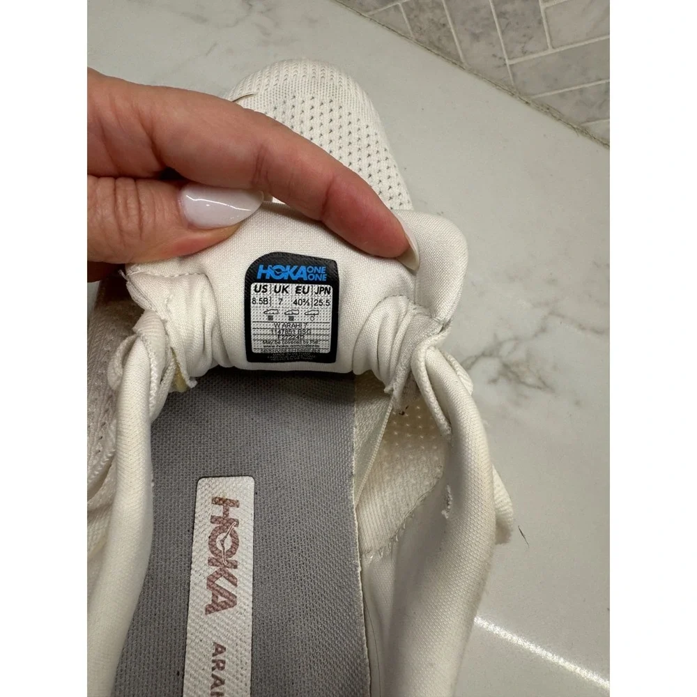 Hoka One One Arahi 7 Running Shoes Women Size 8.5 B 8.5B White Athletic Sneakers